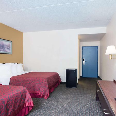 Days Inn By Wyndham Chambersburg Eksteriør bilde