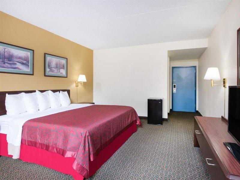 Days Inn By Wyndham Chambersburg Eksteriør bilde