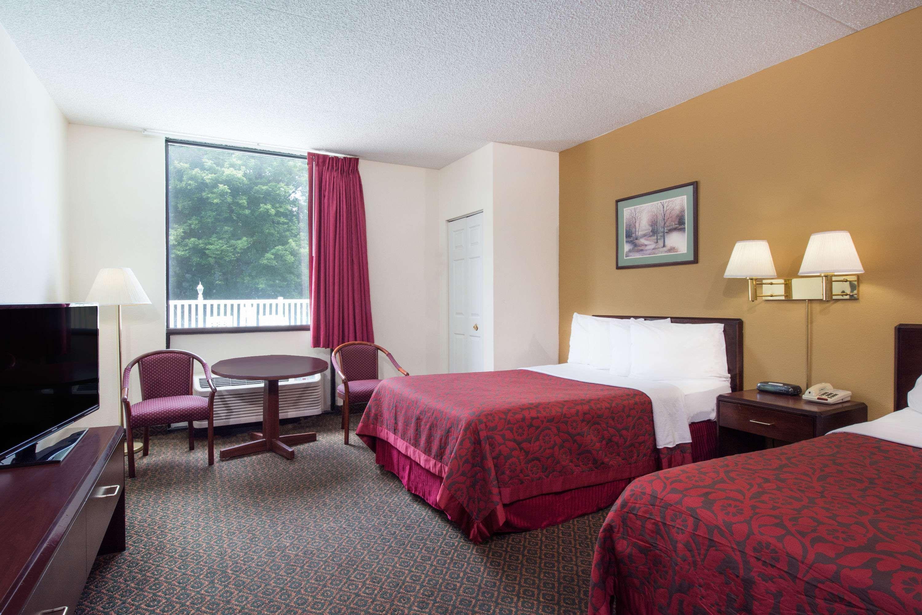 Days Inn By Wyndham Chambersburg Eksteriør bilde